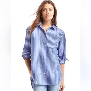 Gap Organic 100% Cotton Big Shirt Button Up blue white Stripes Women’s Small